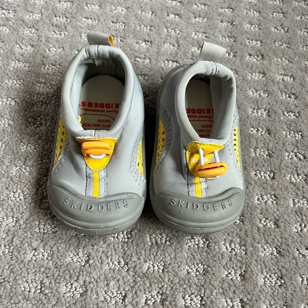 Baby swim shoes size 4 (12 mo)
